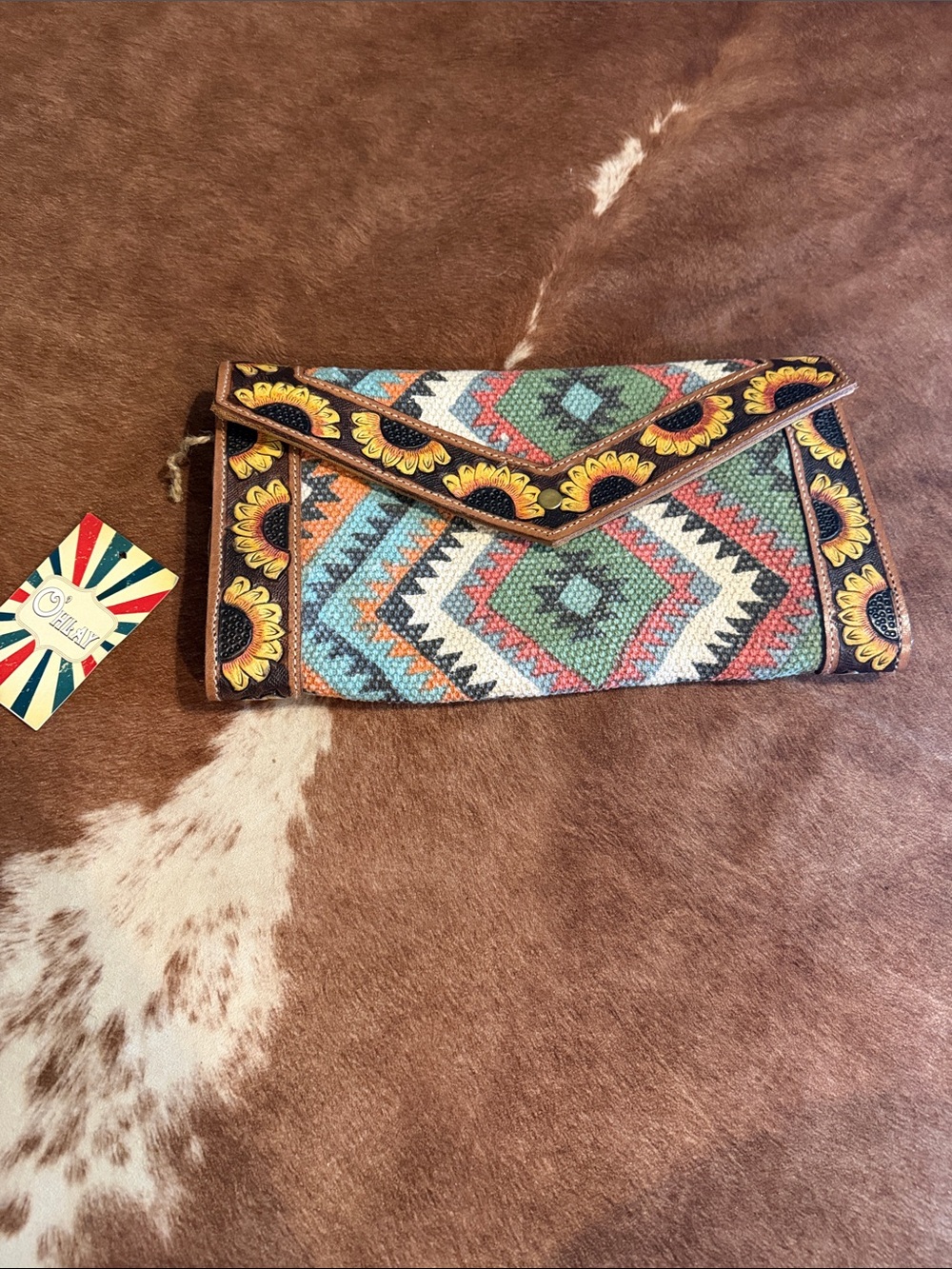 Boho Sunflower Embroidered Envelope Clutch - Multicolor